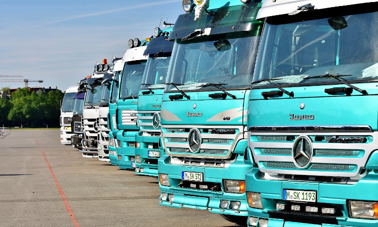 Los transportistas tachan de “carga insostenible” equiparar los impuestos de los carburantes