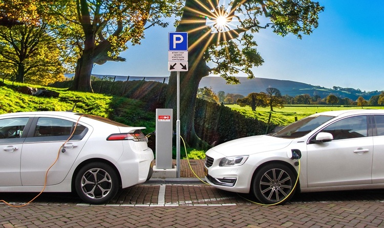 El coche eléctrico es inaccesible por precio para 8 de cada 10 compradores