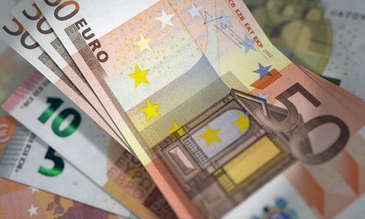 Galicia ya cuenta con más de 75 gasolineras en las que se puede retirar dinero en efectivo