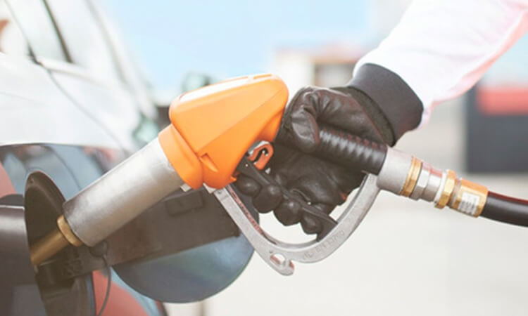 Los coches electrificados disparan sus ventas en España, pero el líder de mayo utiliza GLP
